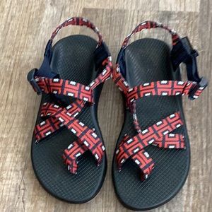 Chaco Prarie Grenadine Sandal size 7 red and Blue
